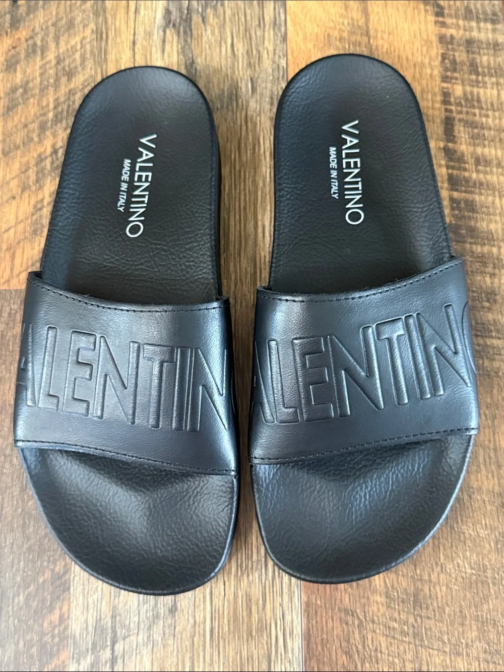 Valentino authentic garavani